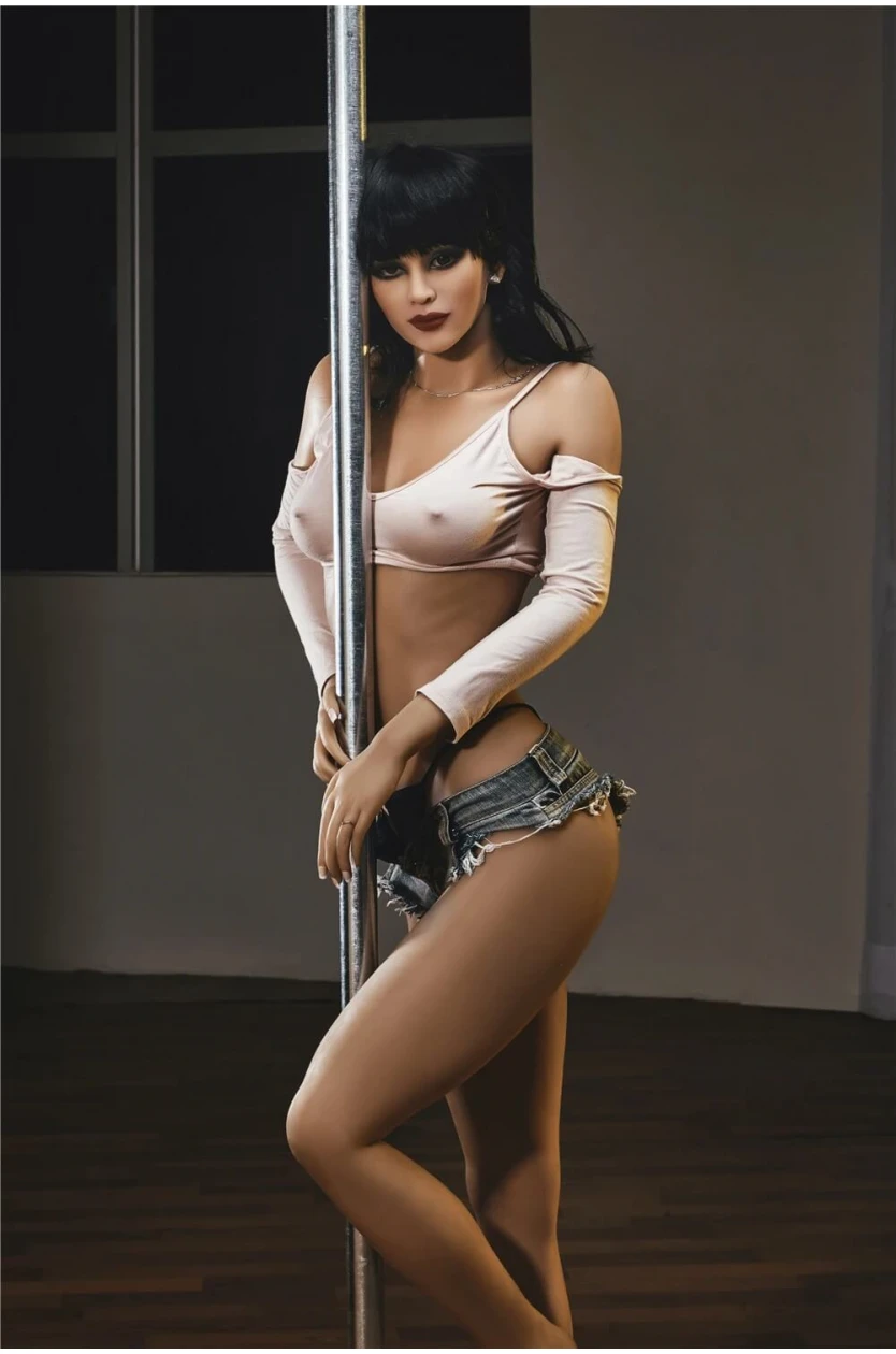 Irontech Doll Connie 168 cm